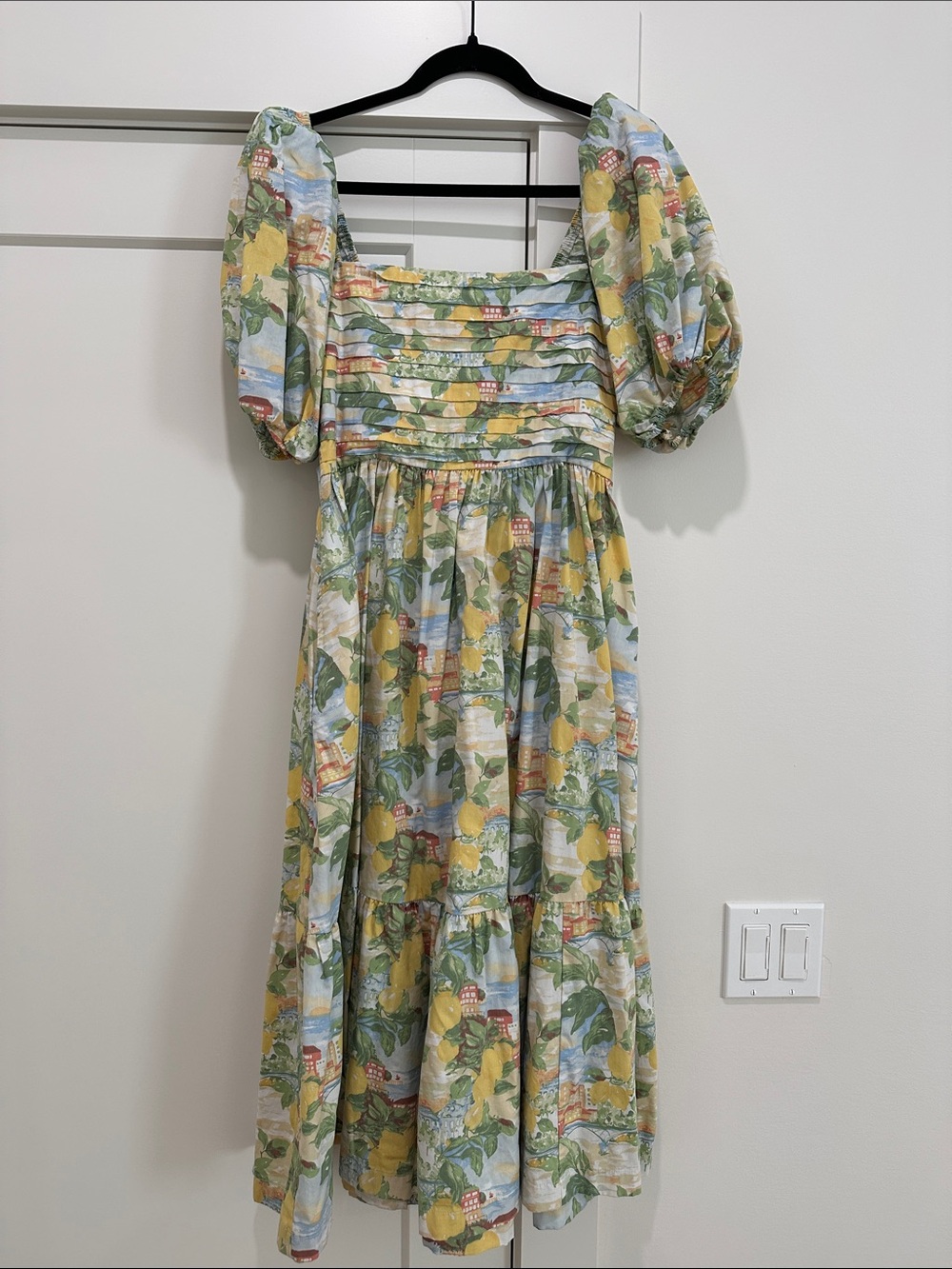 Abercrombie & Fitch Lemon Italy Puff-Sleeve Midi Dress in Yellow and Green